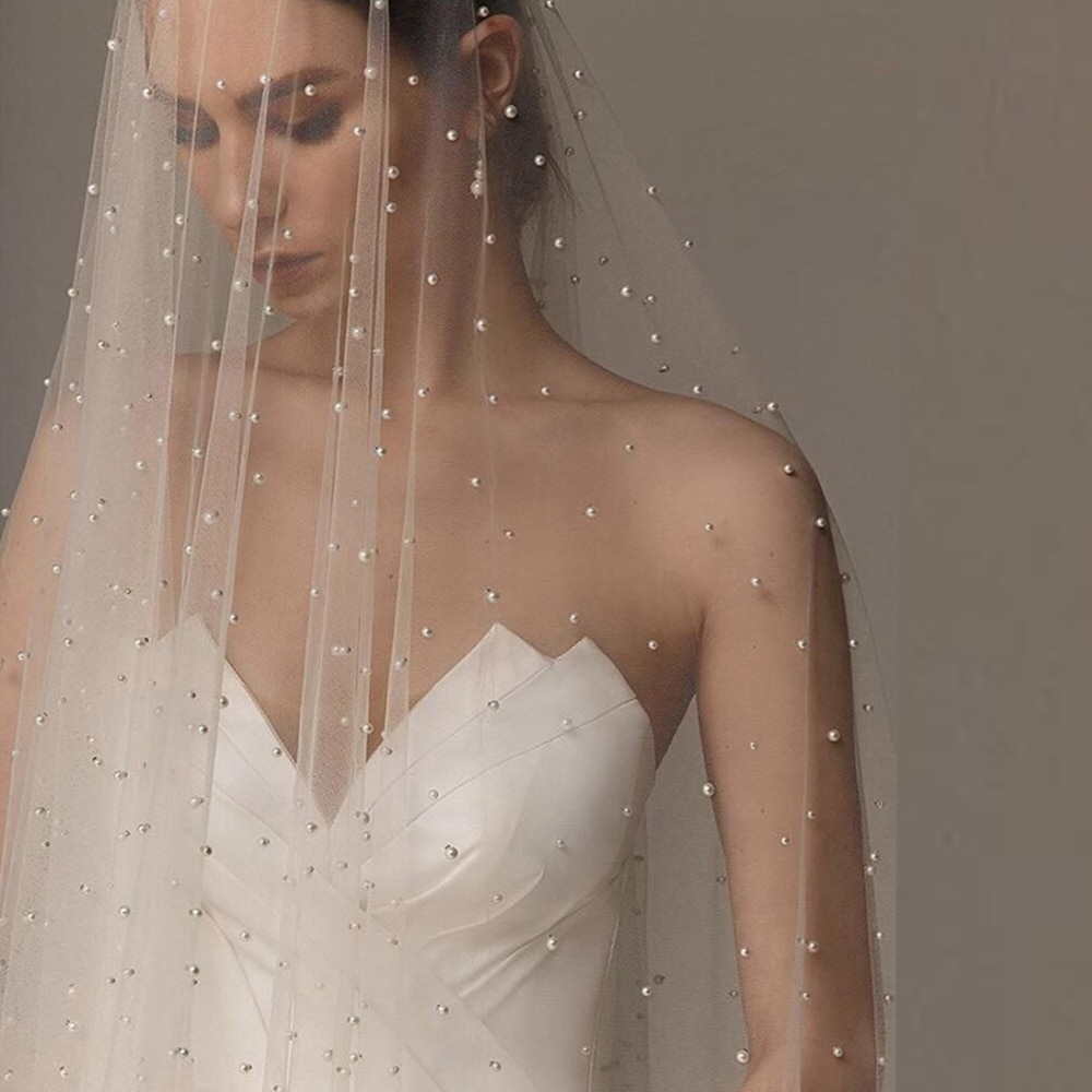 Women's Pearl Embellished Wedding Veil
