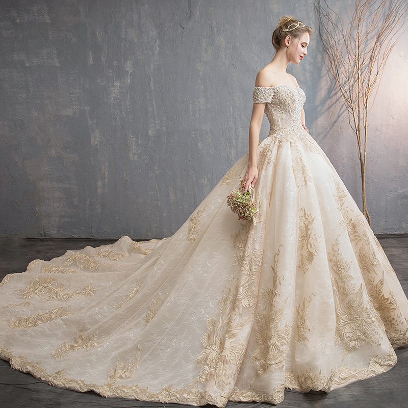 Elegant off Shoulders Wedding Dress for Women