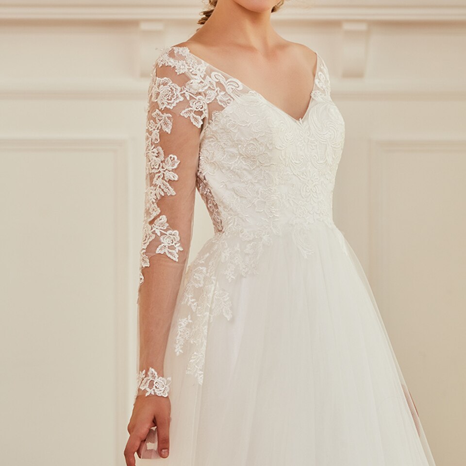 Women's Romantic Long Sleeves Wedding Dress