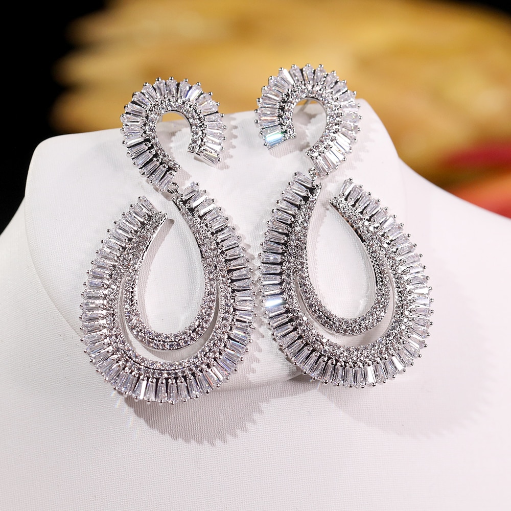 Bride's Drop Earrings for Wedding
