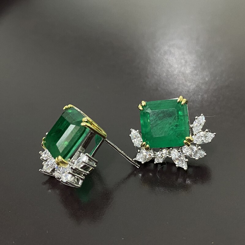 Retro Emerald Stud Earrings for Wedding