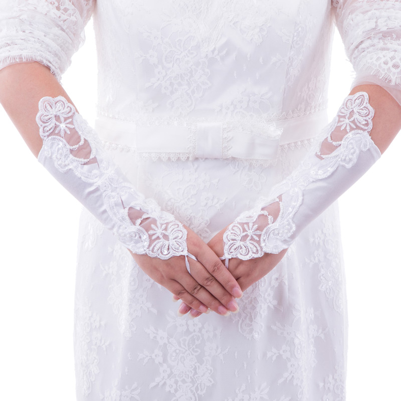 Lace Fingerless Bridal Gloves