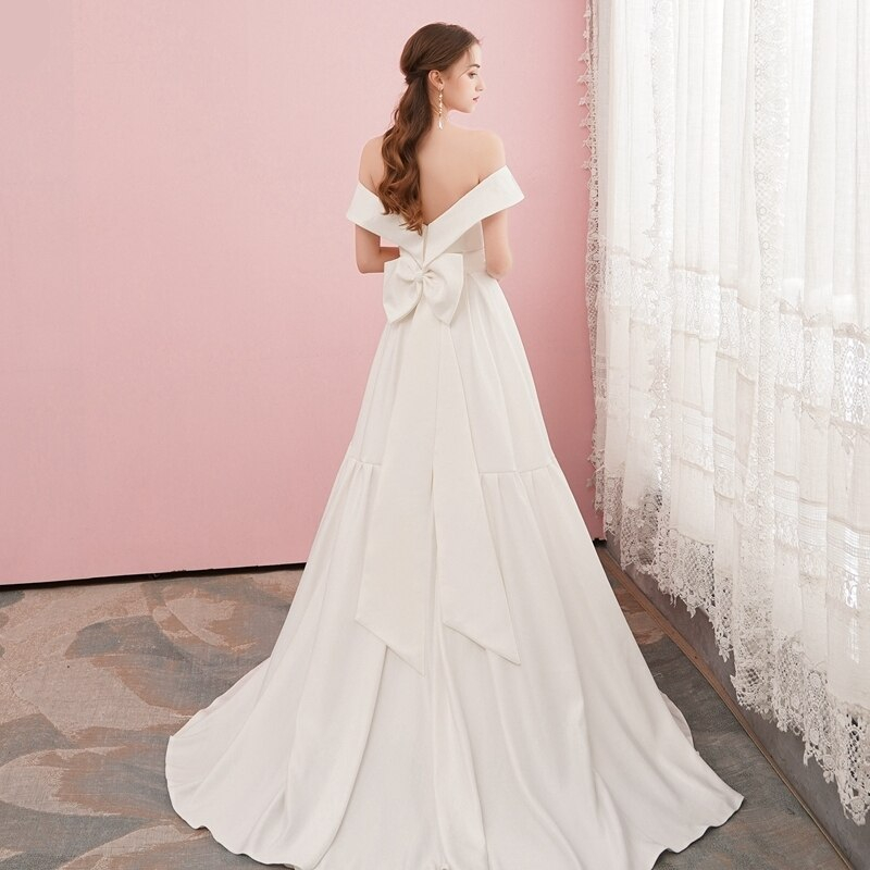 Women's Elegant Off Shoulder Wedding Dress